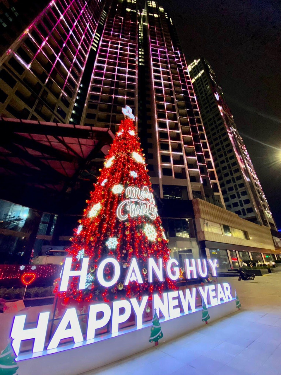 ĐÓN GIÁNG SINH 2023 cùng Hoàng Huy Commerce Hải Phòng 7 z4988645116796 3cc71e9a821831f33eb5982cac232c06